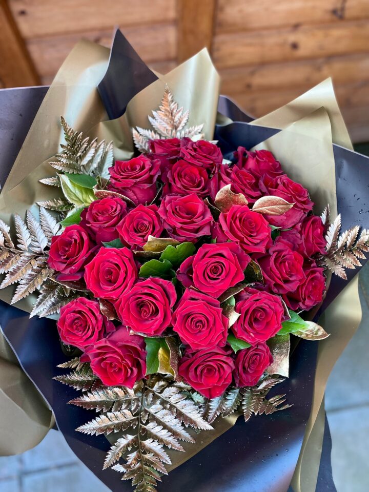 Bouquet '35 red roses' - order and send for 54 $ with same day delivery -  MyGlobalFlowers